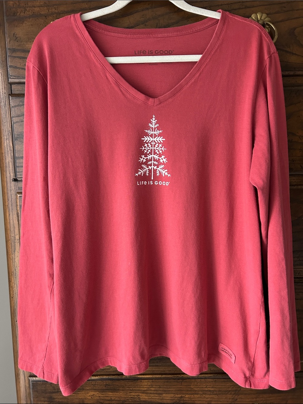 Life Is Good Women’s Holiday Long Sleeve Tee with White Tree Graphic, Size XL